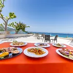 San Carlo - Terrazzo Sul Mare Con Ristorante E Pizzeria לינה וארוחת בוקר זמברונה