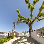 San Carlo - Terrazzo Sul Mare Con Ristorante E Pizzeria 3*