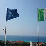 San Carlo - Terrazzo Sul Mare Con Ristorante E Pizzeria לינה וארוחת בוקר