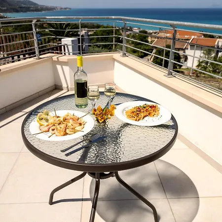 San Carlo - Terrazzo Sul Mare Con Ristorante E Pizzeria B&B 3*
