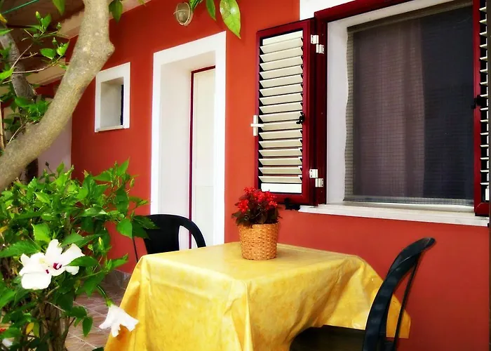 San Carlo - Terrazzo Sul Mare Con Ristorante E Pizzeria 住宿加早餐酒店 赞布隆内